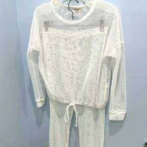 Like New Beach Swimsuit coverup Medium FITS SMALL